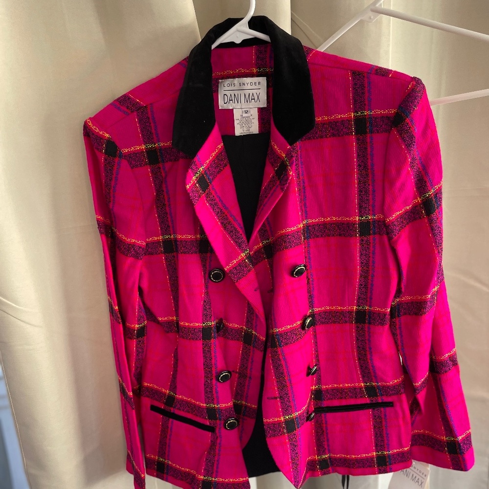 Dani Max suit